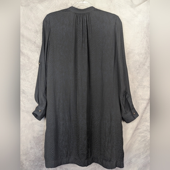 Banana Republic Petite 8 Reptile Print Dress With Roll Up Sleeves - Picture 2 of 14